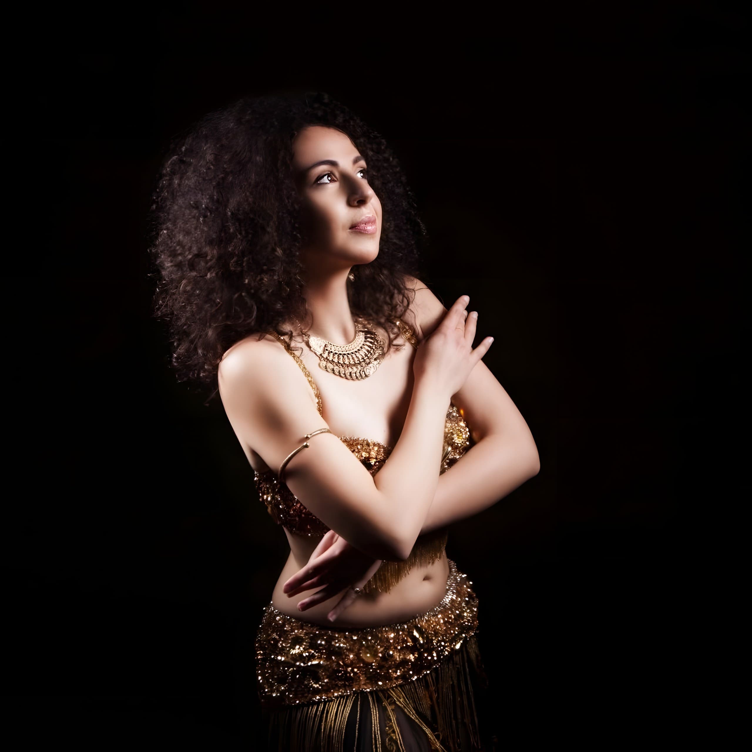 Deanna Meraki performing